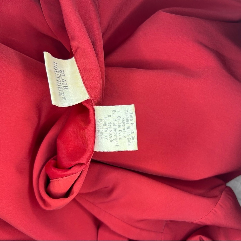 Blair Boutique Red Floral Embroidered Zip Blouse Jacket | Sizeā XL - Picture 10 of 10